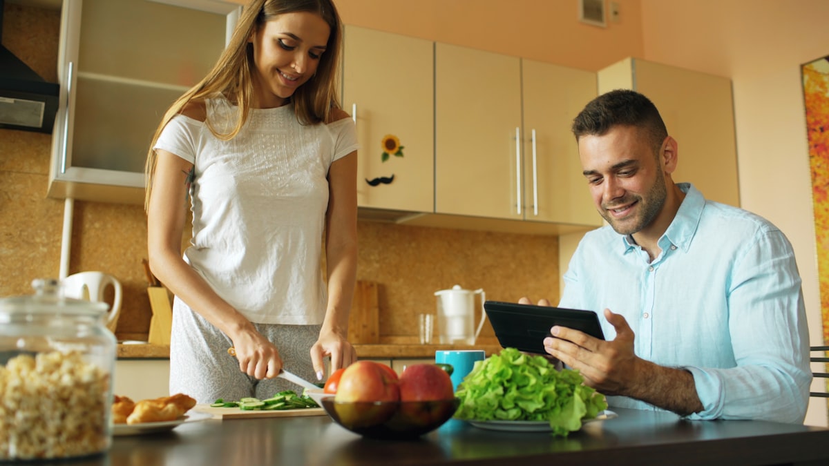 Nutritionist consultation with healthy meal planning